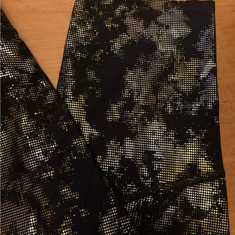 NWT Victoria Sport Total Knockout Tight - Picture 4 of 5